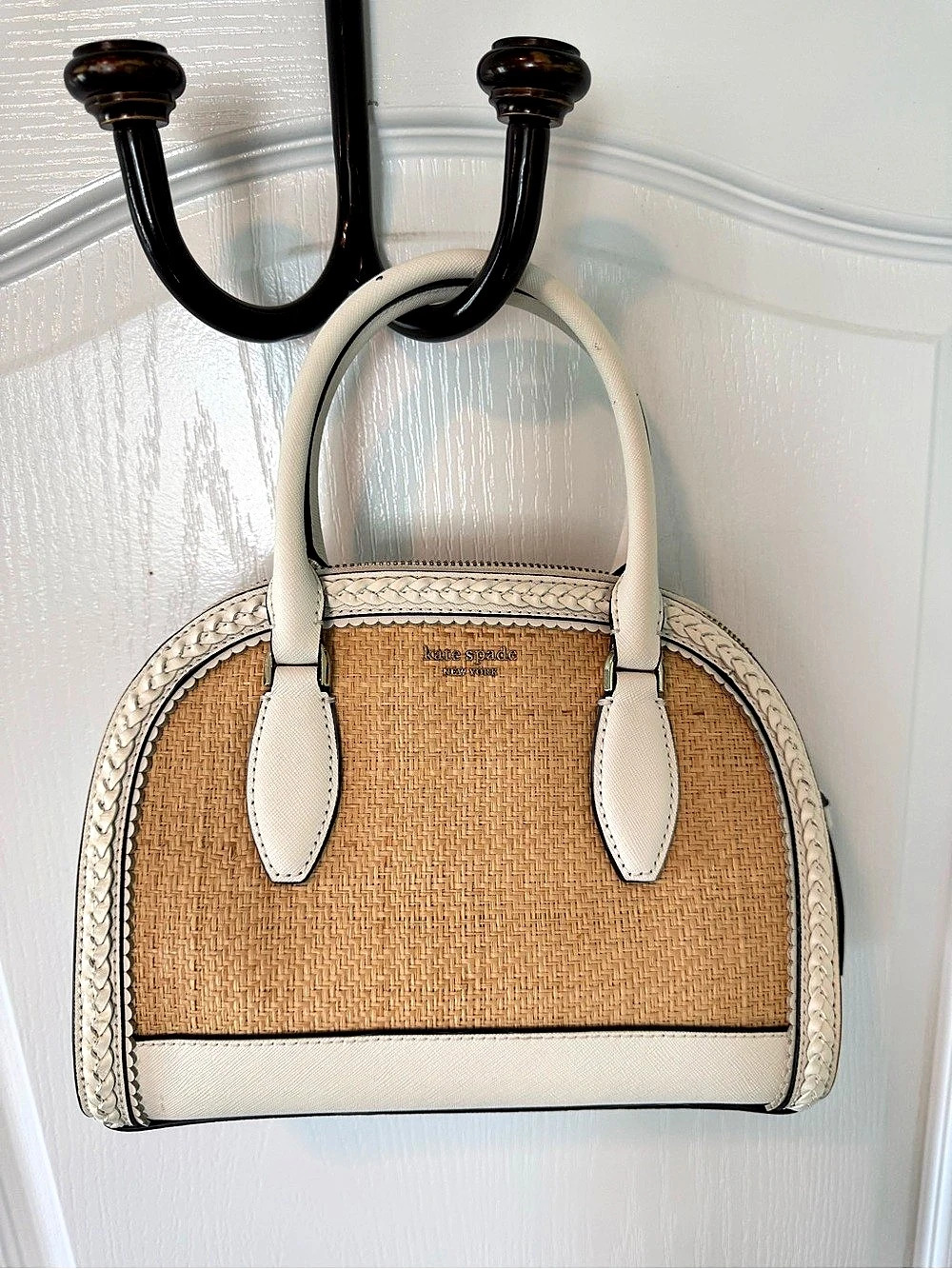 Kate Spade Straw-Style Satchel in Beige & White Like New